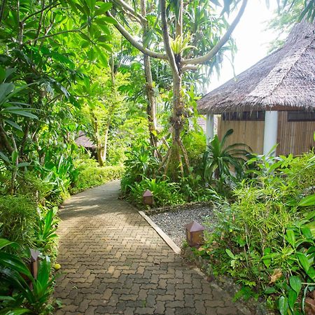 Mandala Spa & Resort Villas Manoc-Manoc 外观 照片