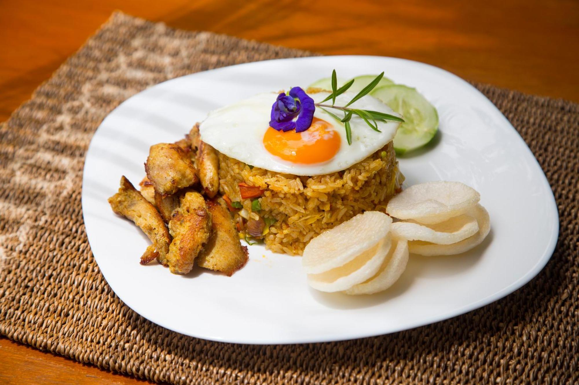 Mandala Spa & Resort Villas Manoc-Manoc 外观 照片