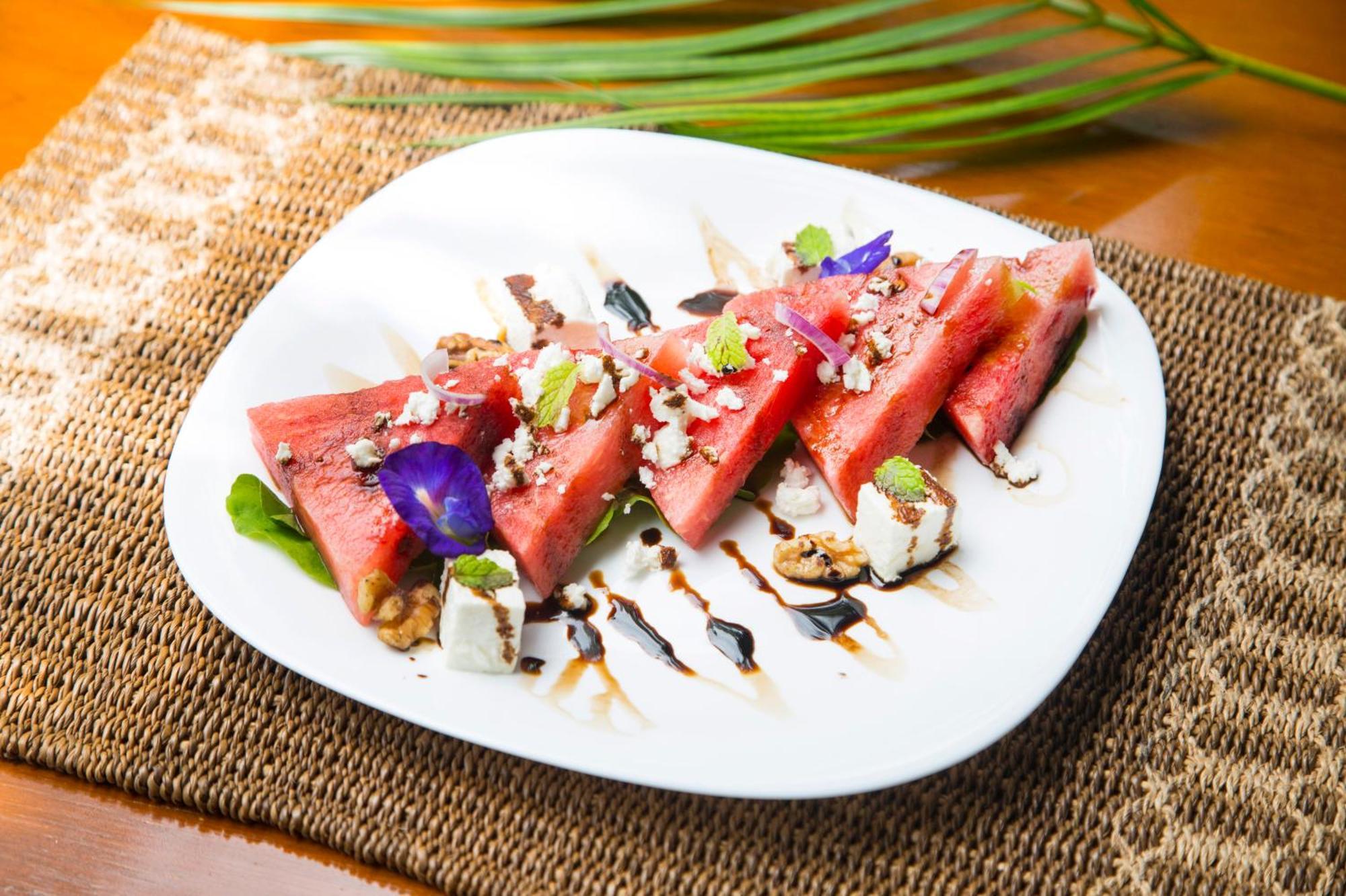Mandala Spa & Resort Villas Manoc-Manoc 外观 照片