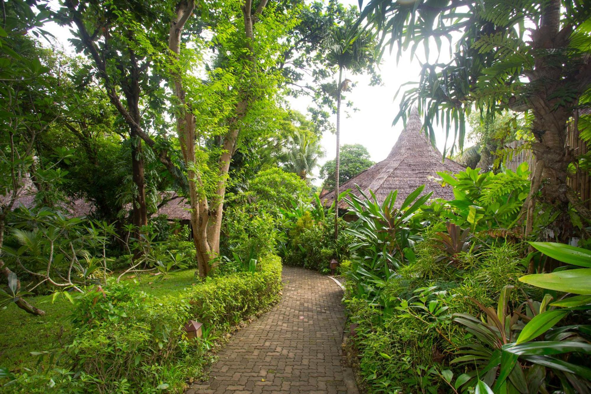 Mandala Spa & Resort Villas Manoc-Manoc 外观 照片