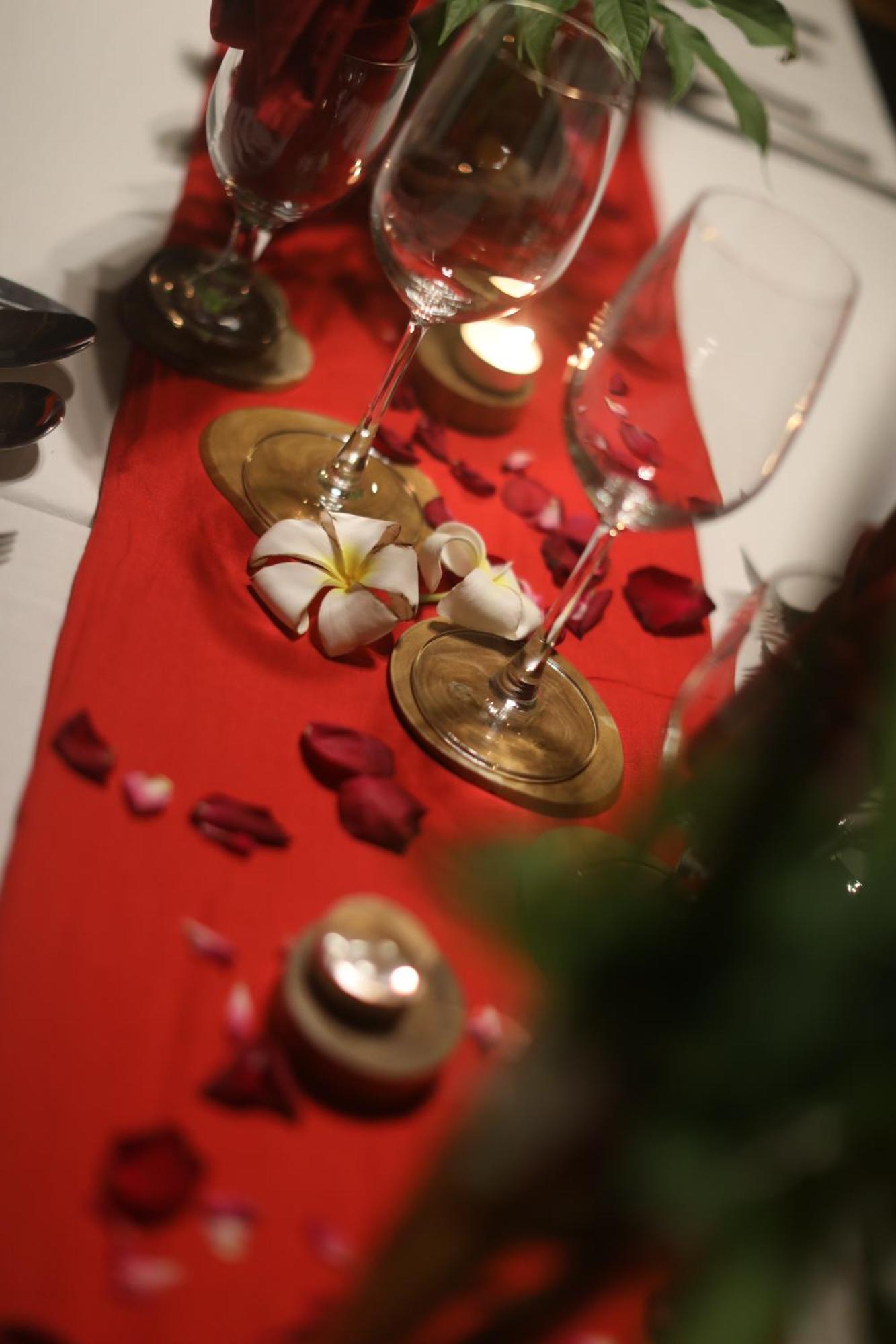 Mandala Spa & Resort Villas Manoc-Manoc 外观 照片