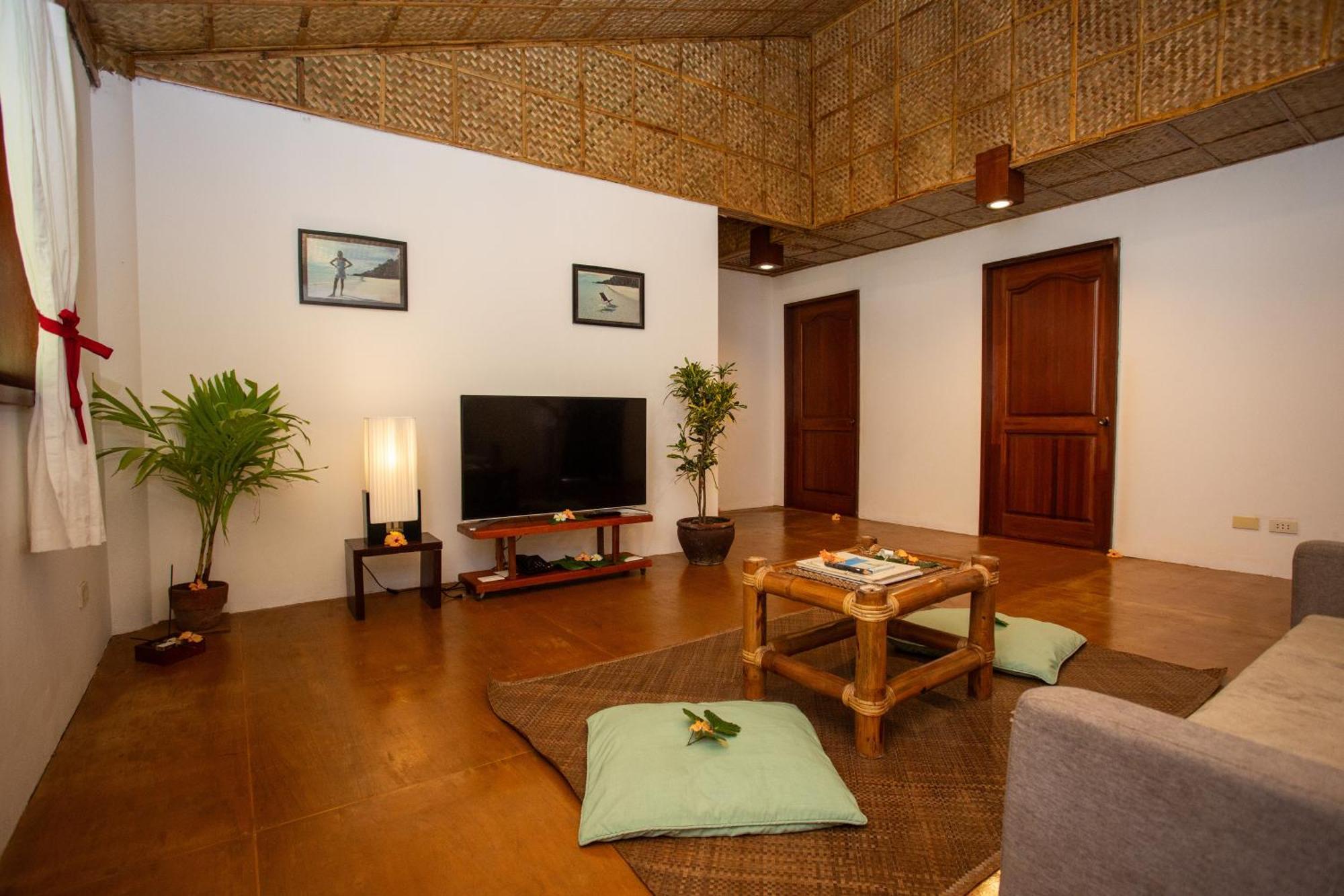 Mandala Spa & Resort Villas Manoc-Manoc 外观 照片